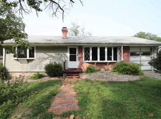 2208 Krug Pl, Alton, IL 62002