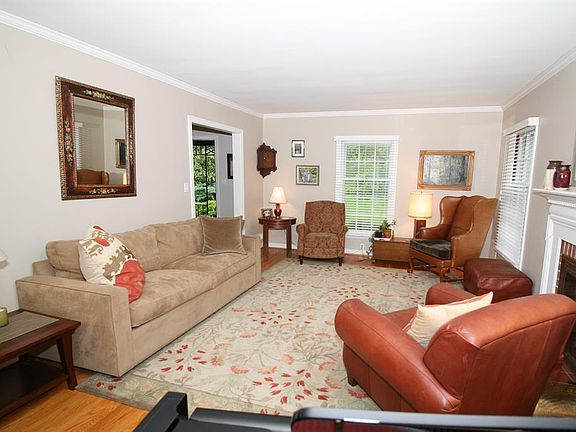2nd image of 3448 Aultwoods Ln