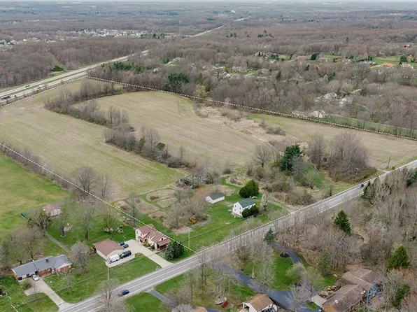 5006 S Canfield Niles Rd, Canfield, OH 44406