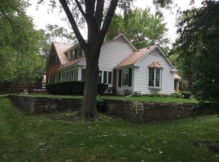 27344 N Chevy Chase Rd, Mundelein, IL 60060