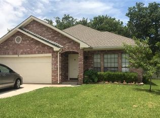 7013 Bentley Ave, Fort Worth, TX 76137