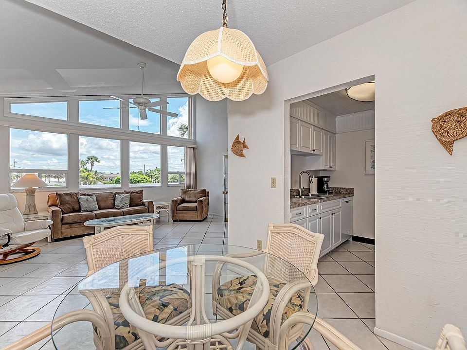 Second Floor 2 BR