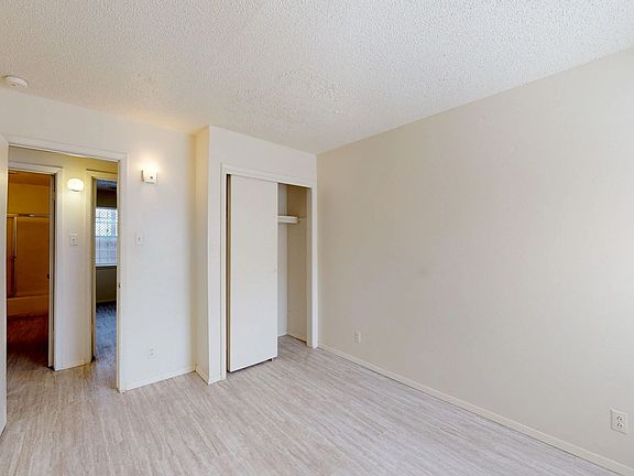 4th image of 419 Vassar Dr SE APT 10