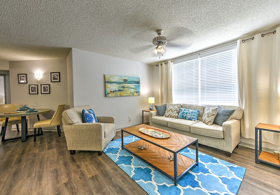 Madalyn Landing Apartments | Palm Bay, FL | Living Area with Plank Wood Flooring