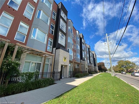 2nd image of 253 Albert St #108