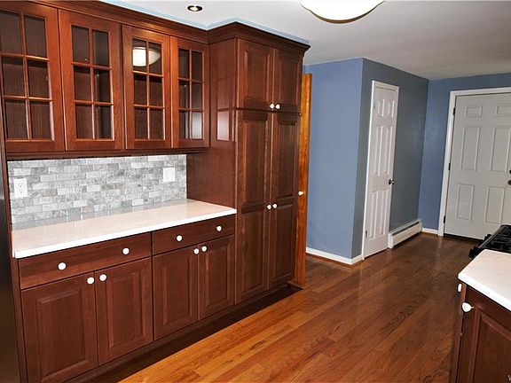 4th image of 4605 E Overlook Dr