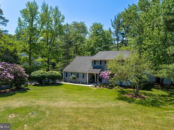 2nd image of 103 Sassafras Dr