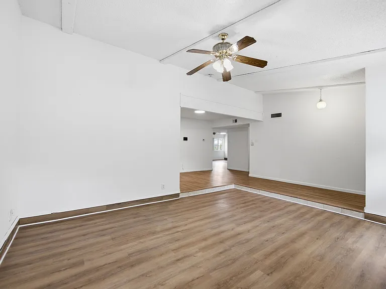 2813 Countess Dr — Photo 3