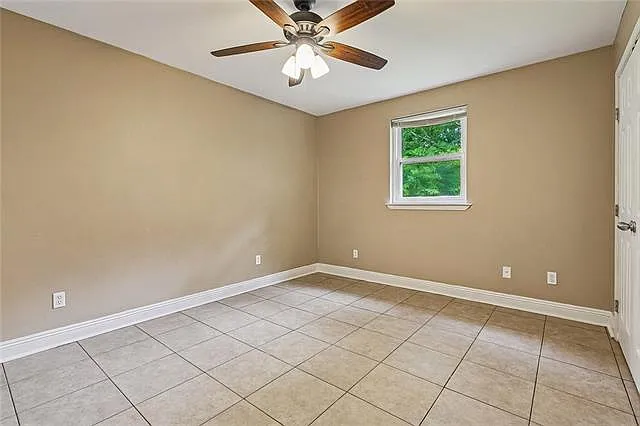 817 Egania St — Photo 10