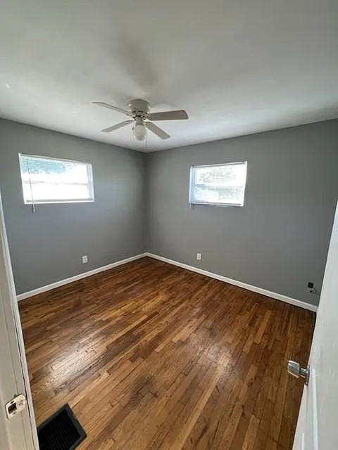 3 bed, 925 sqft, $1,495 — Photo 2