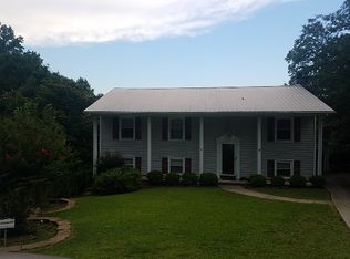 5408 Woodard Ct, Fayetteville, NC 28311