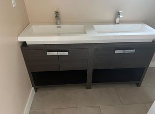 1422 N Mariposa Ave #1422, Los Angeles, CA 90027