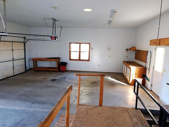 4th image of 1804 Birdie Ave