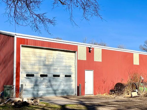 510 Market St, Hazard, NE 68844