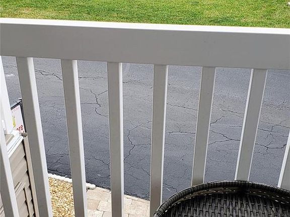 4th image of 14 Windward Dr