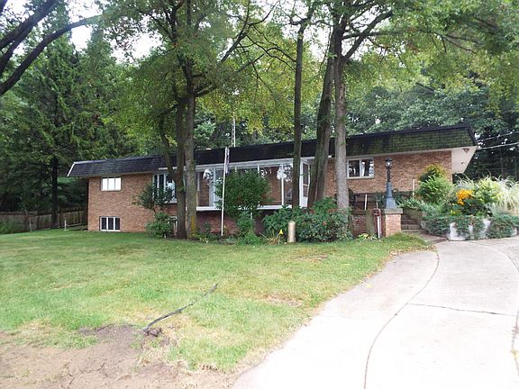 2nd image of 15000 Westray St