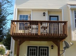 15 Elco Ct, Bayonne, NJ 07002