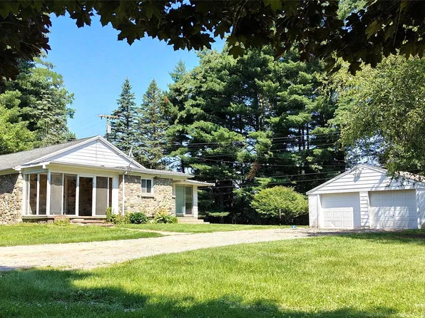 5600 Hemingway Lake Rd, Otter Lake, MI 48464