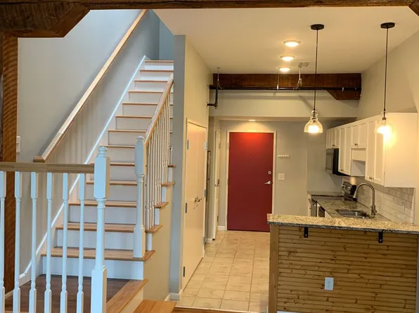 Herb House, 109 Pendleton St #205, Marion, VA 24354