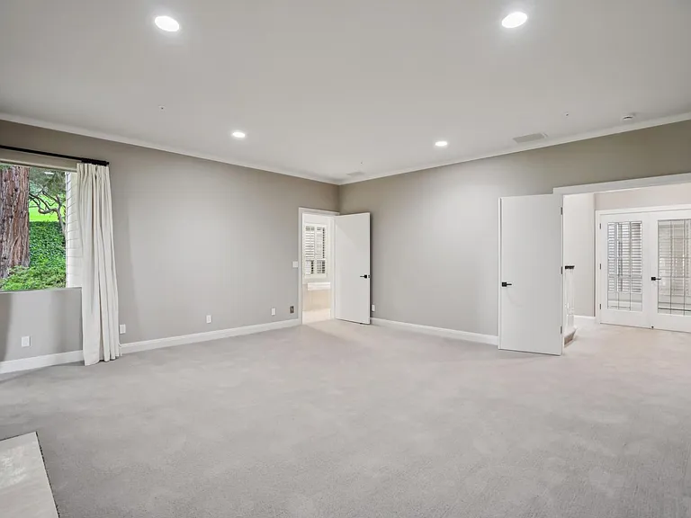 651 Manresa Ln — Photo 24