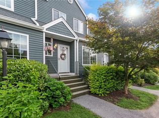 1004 Scarborough Dr, Brewster, NY 10509