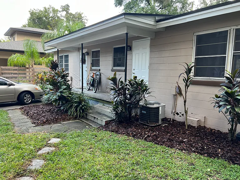 718 S Mills Ave — Photo 11