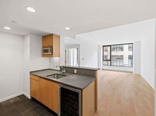 255 Hudson St APT 2F, New York, NY 10013