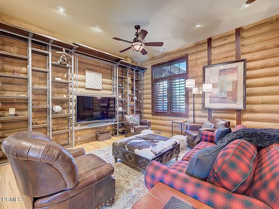 5th image of 715 Aspen Ln