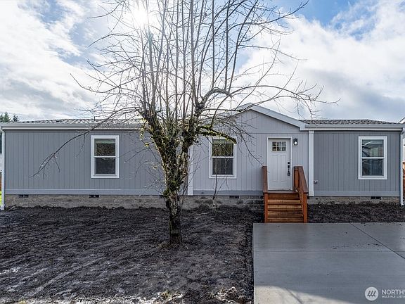 2nd image of 601 Helton Street #1/2