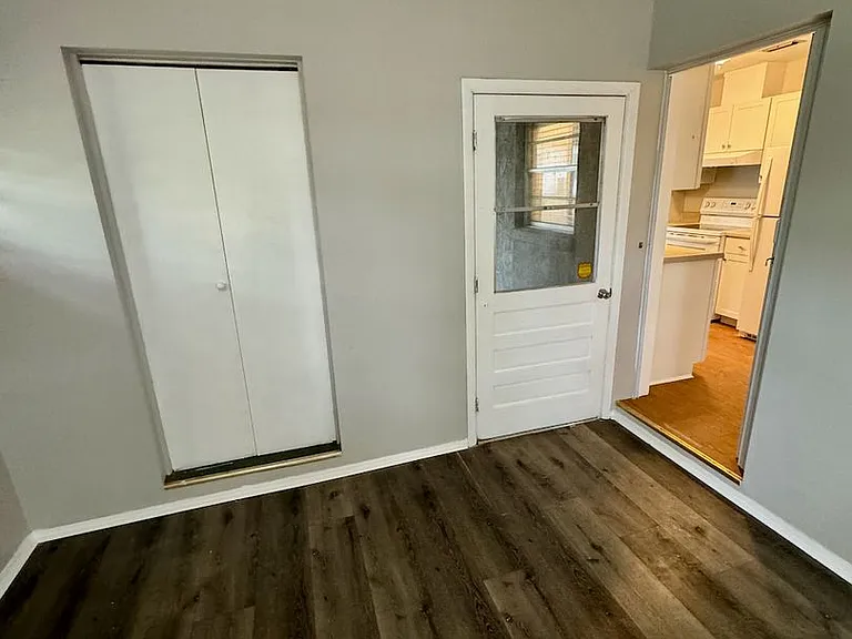 21804 Marlin Ave — Photo 33