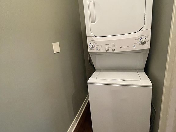 5th image of 1768 N Warren Ave #102