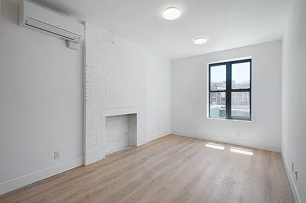 Rented by Ankor Management BH LLC | media 9