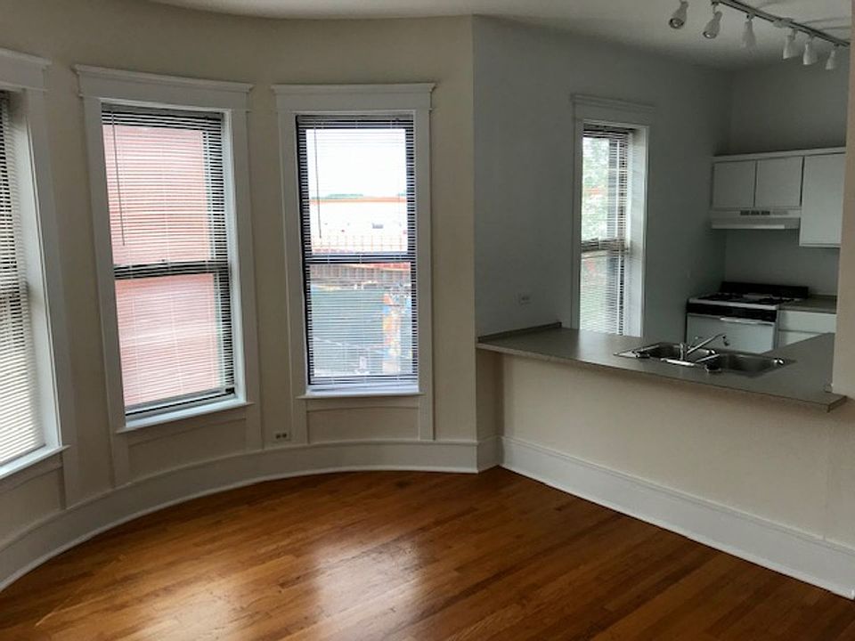 1st image of 5700 N Winthrop Ave APT 7