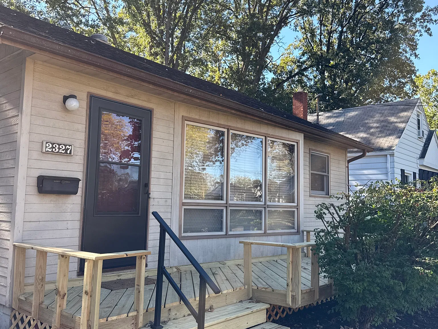 2 bed, 732 sqft, $1,050 — Photo 2