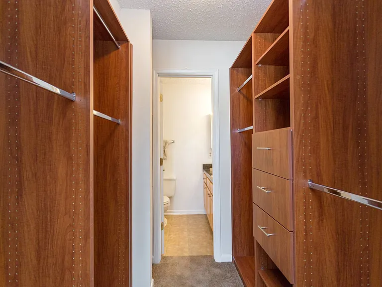 Legacy Hill — Photo 17