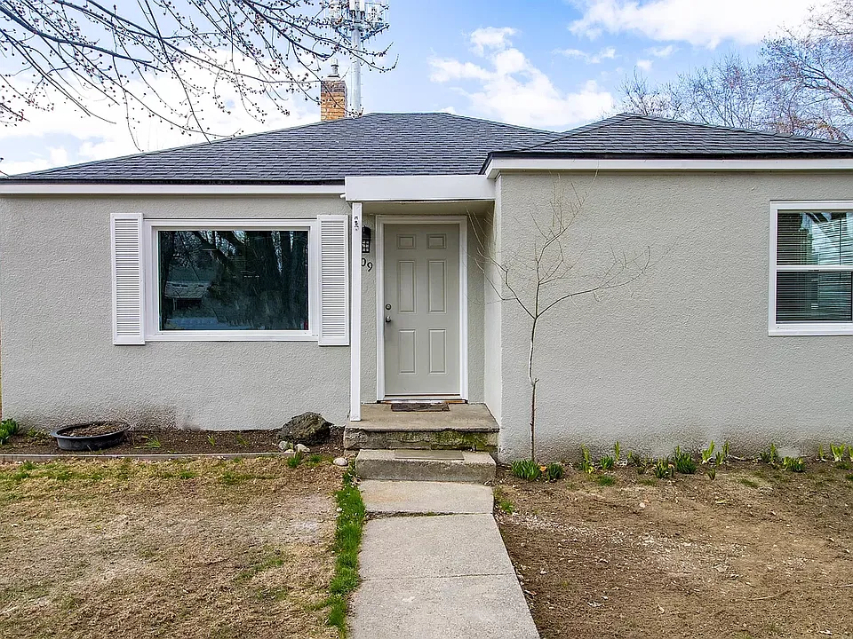 1709 S Longmont Ave