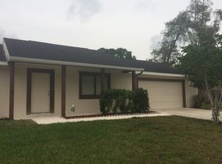 8221 Albatross Rd, Fort Myers, FL 33967