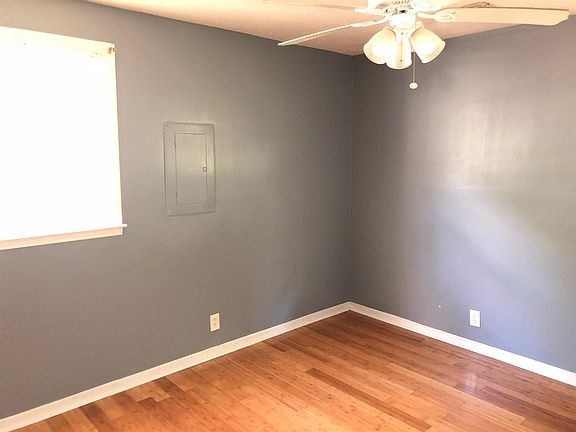5th image of 217 Hickory Dr