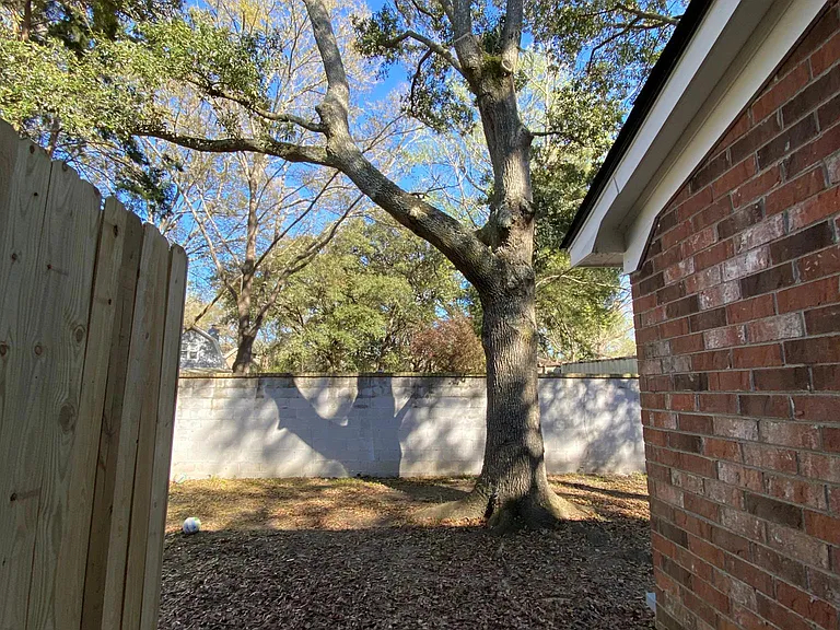 290 Fleming Rd #C — Photo 11