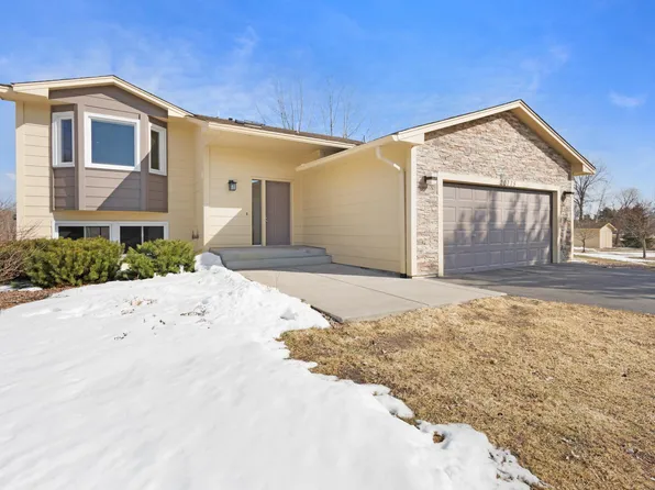 20775 Cedar Dr NW, Oak Grove, MN 55011