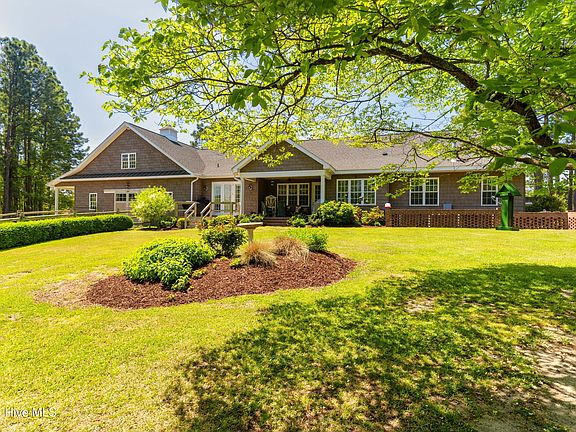 4th image of 729 Furr Road