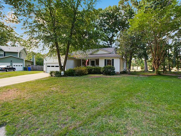 3rd image of 7 Sconesill Ln