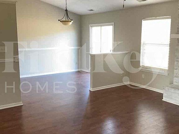 3rd image of 20828 Summitt Rd