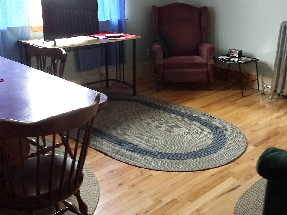 living/dining area