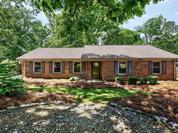 1608 Burnley Dr, Cary, NC 27511