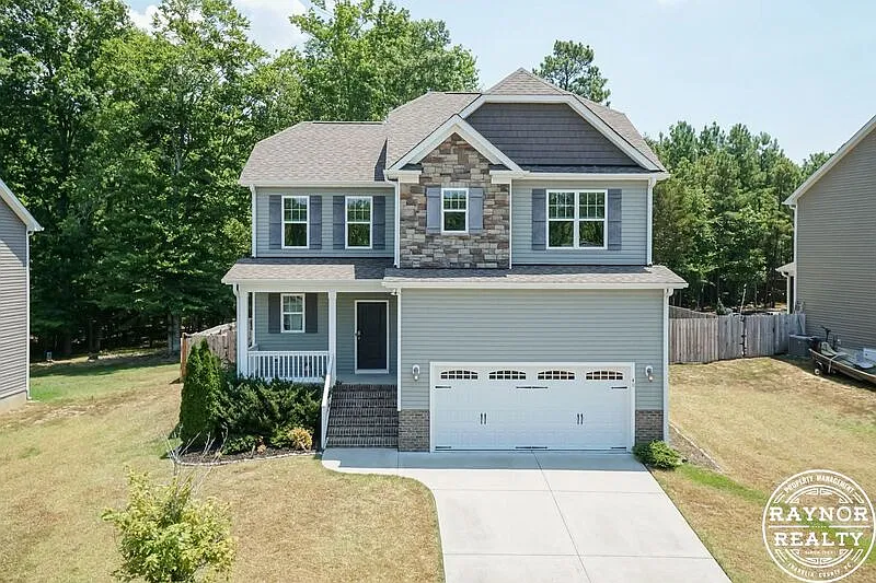 4 bed, 2.5 bath, 1976 sqft, $2,250 — Photo 1