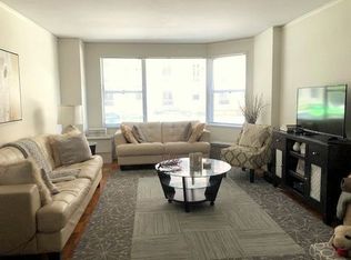 77 W 55th St APT 2G, New York, NY