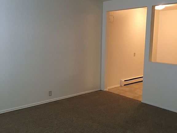 4th image of 10523 24th Ave NE #10108920
