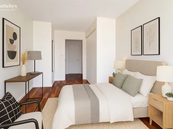 376 Broadway image 7 of 10