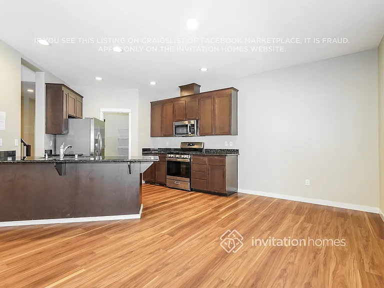 19426 90th Avenue Ct E — Photo 6